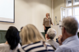 © vhs Mainz, Foto: Leonie Busse / Scope Marketing